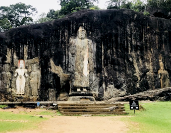 Buduruwagala Buddha statues